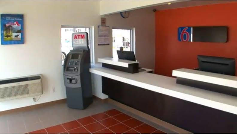 Motel 6-Long Beach, Ca - International City Eksteriør billede